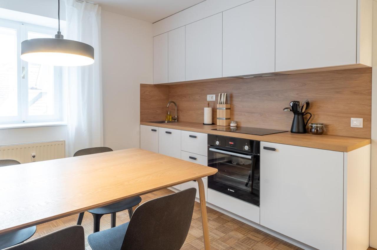 Strict City Apartments Λιουμπλιάνα Εξωτερικό φωτογραφία