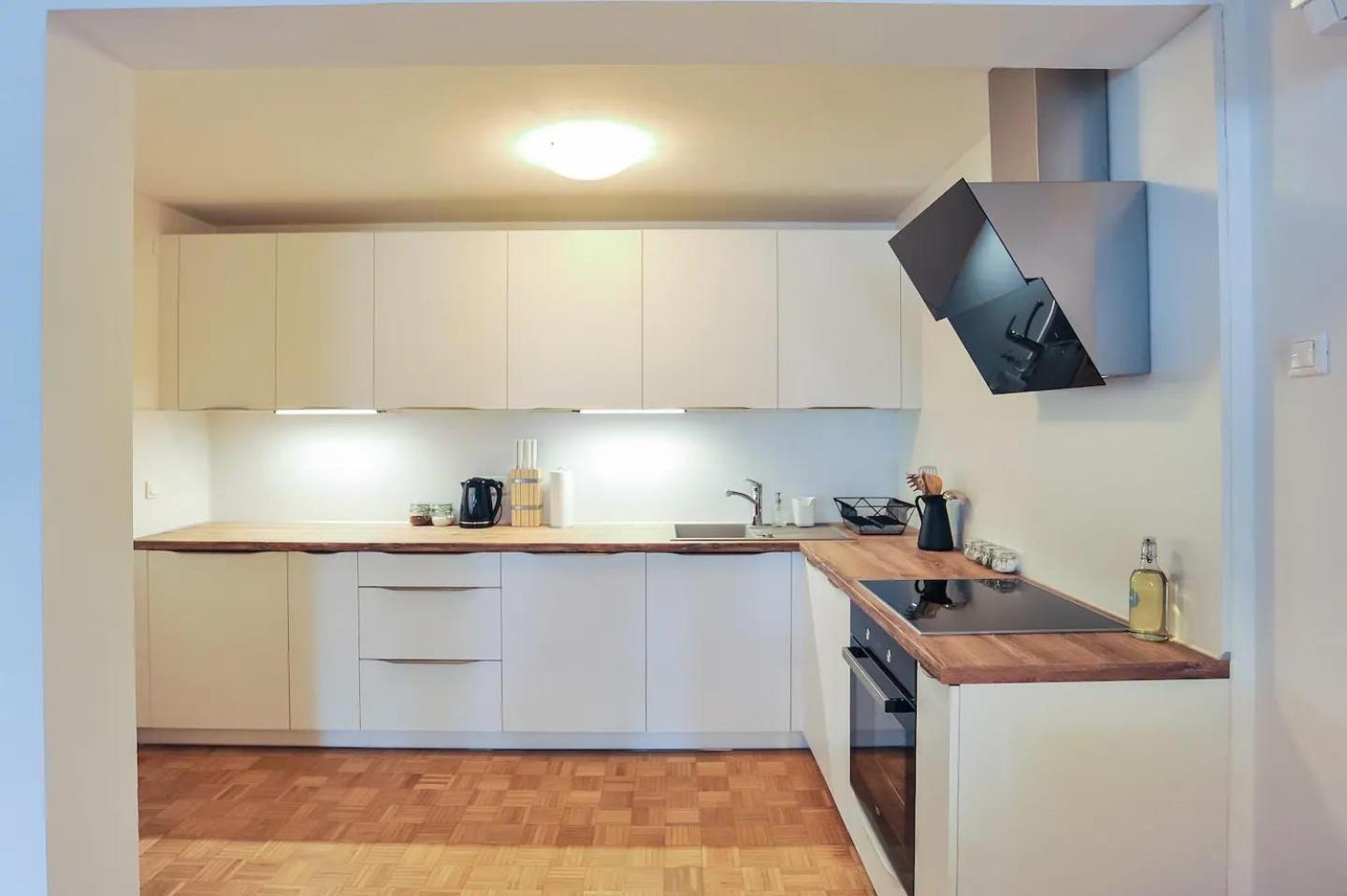 Strict City Apartments Λιουμπλιάνα Εξωτερικό φωτογραφία